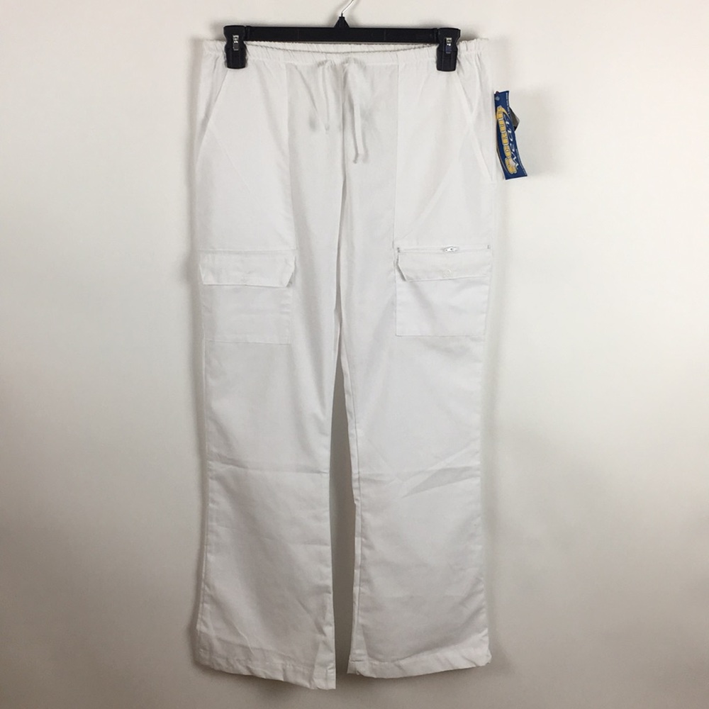 Women scrubs wear pants